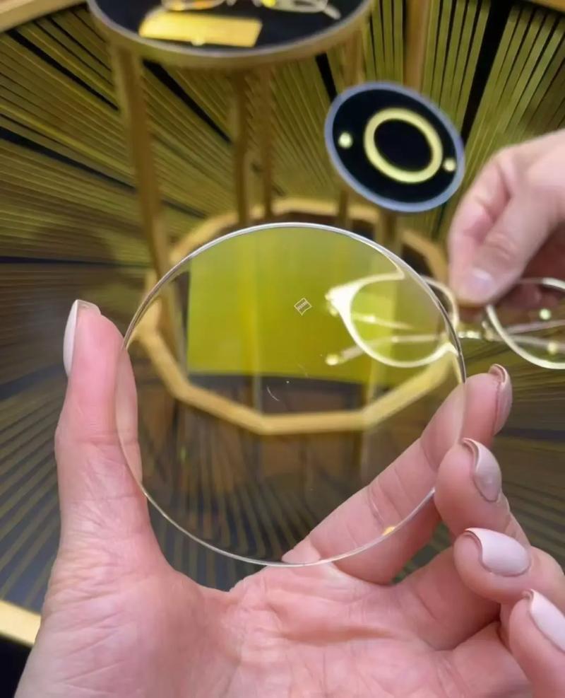 蔡司鎏金膜 2025古法黃光學(xué)鏡片，百年光學(xué)底蘊(yùn)的閃耀新章